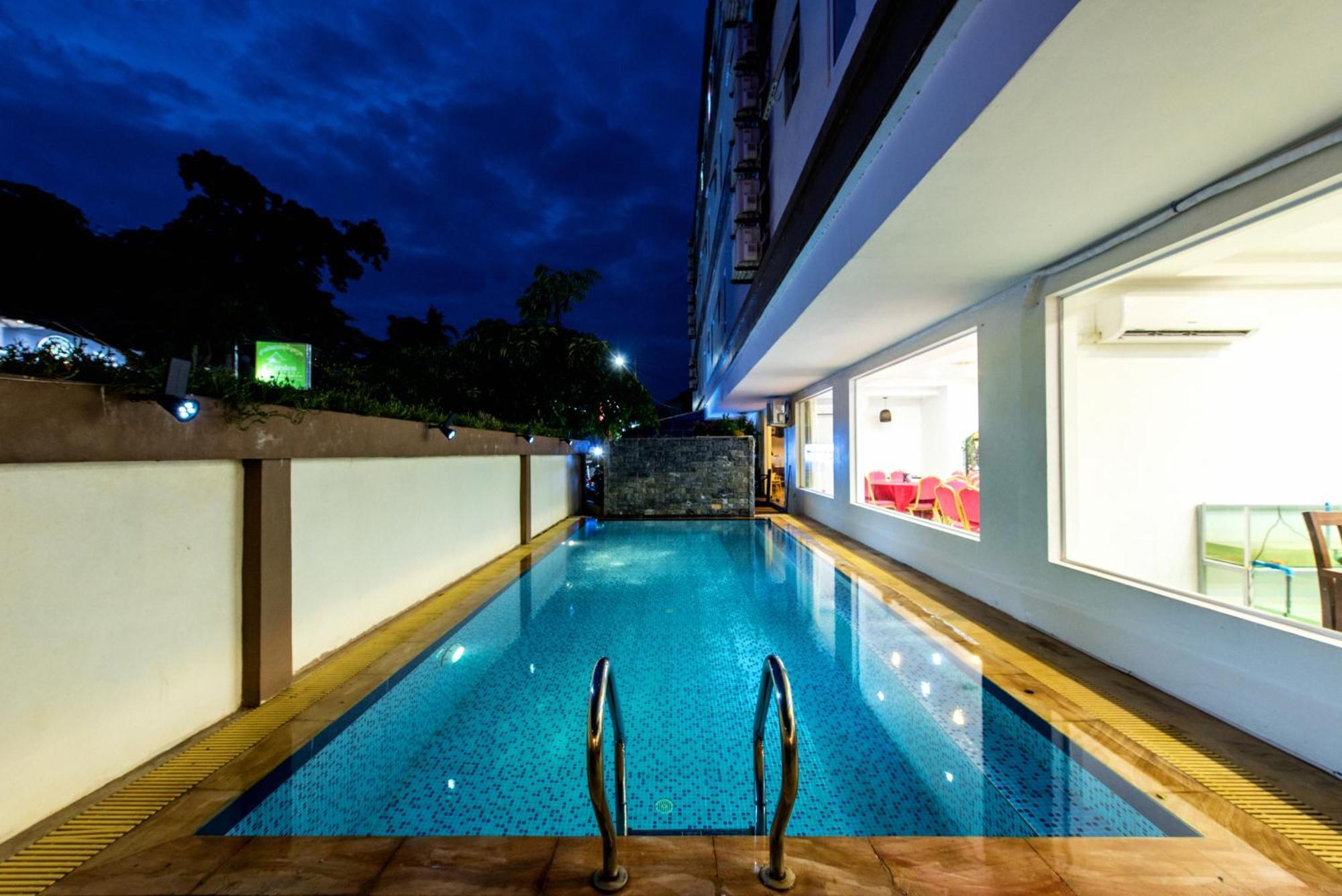 Sky Garden Hotel Siem Reap Dış mekan fotoğraf